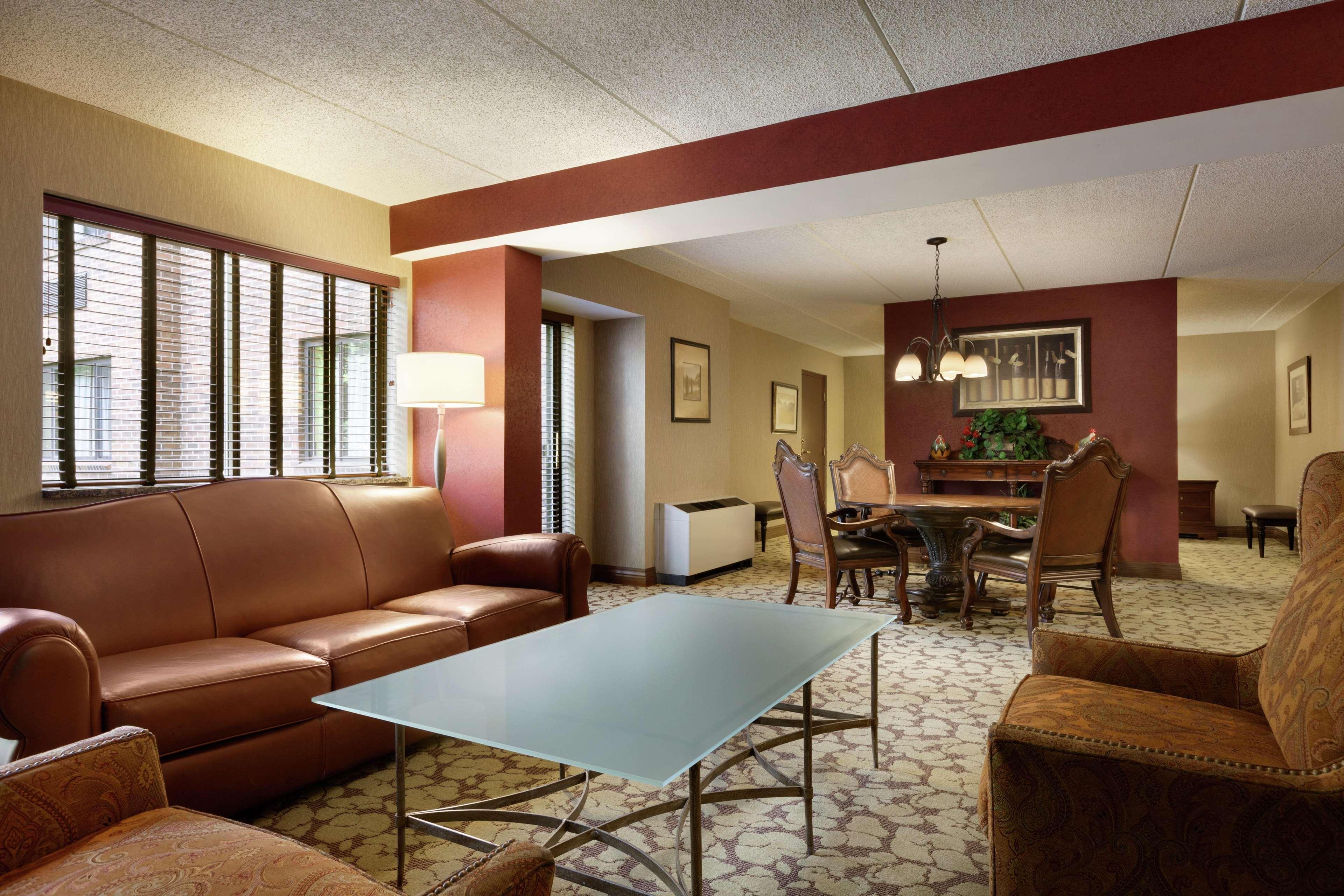 Hilton Garden Inn Rochester/Pittsford Bushnell Basin Екстер'єр фото