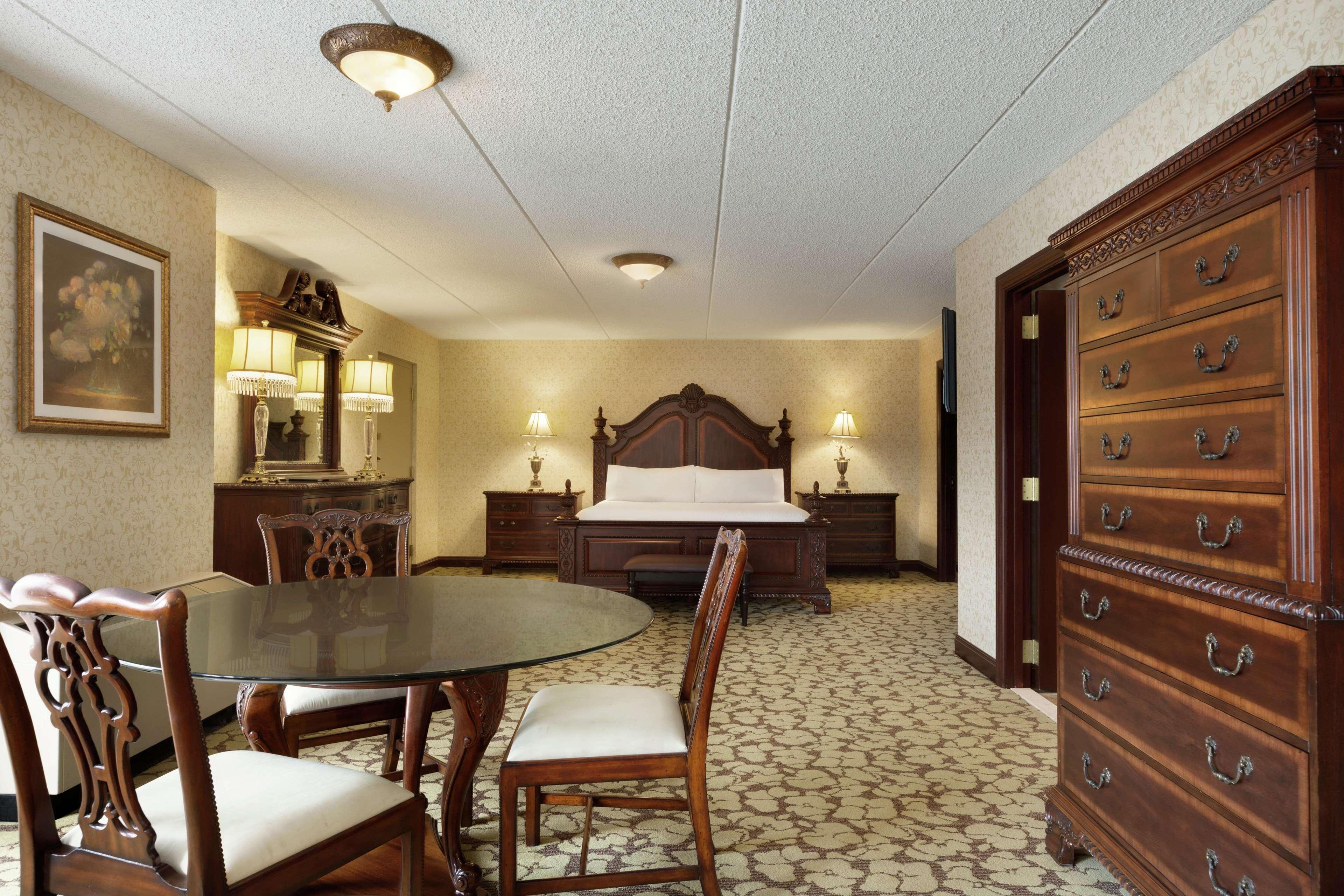 Hilton Garden Inn Rochester/Pittsford Bushnell Basin Екстер'єр фото