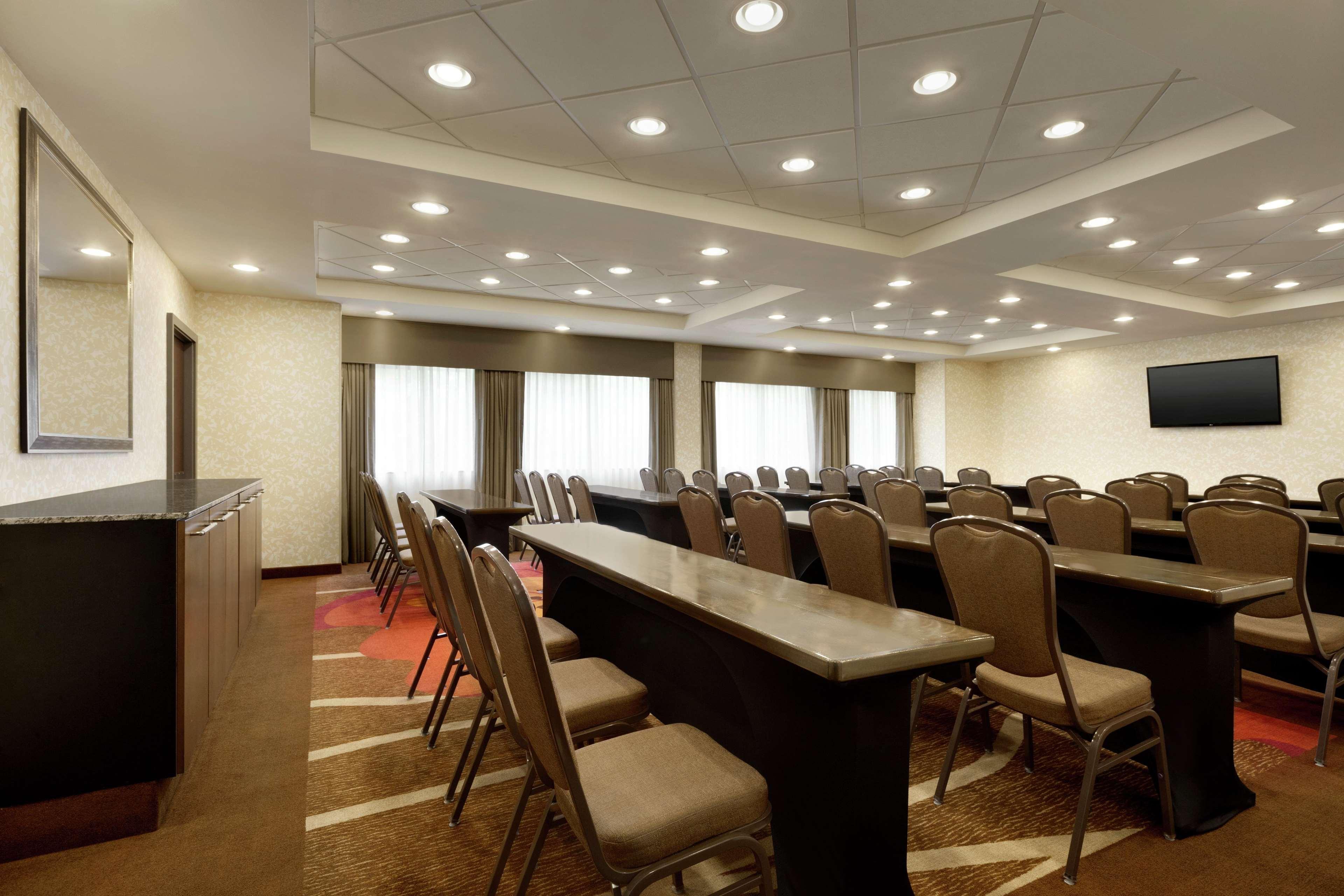 Hilton Garden Inn Rochester/Pittsford Bushnell Basin Екстер'єр фото