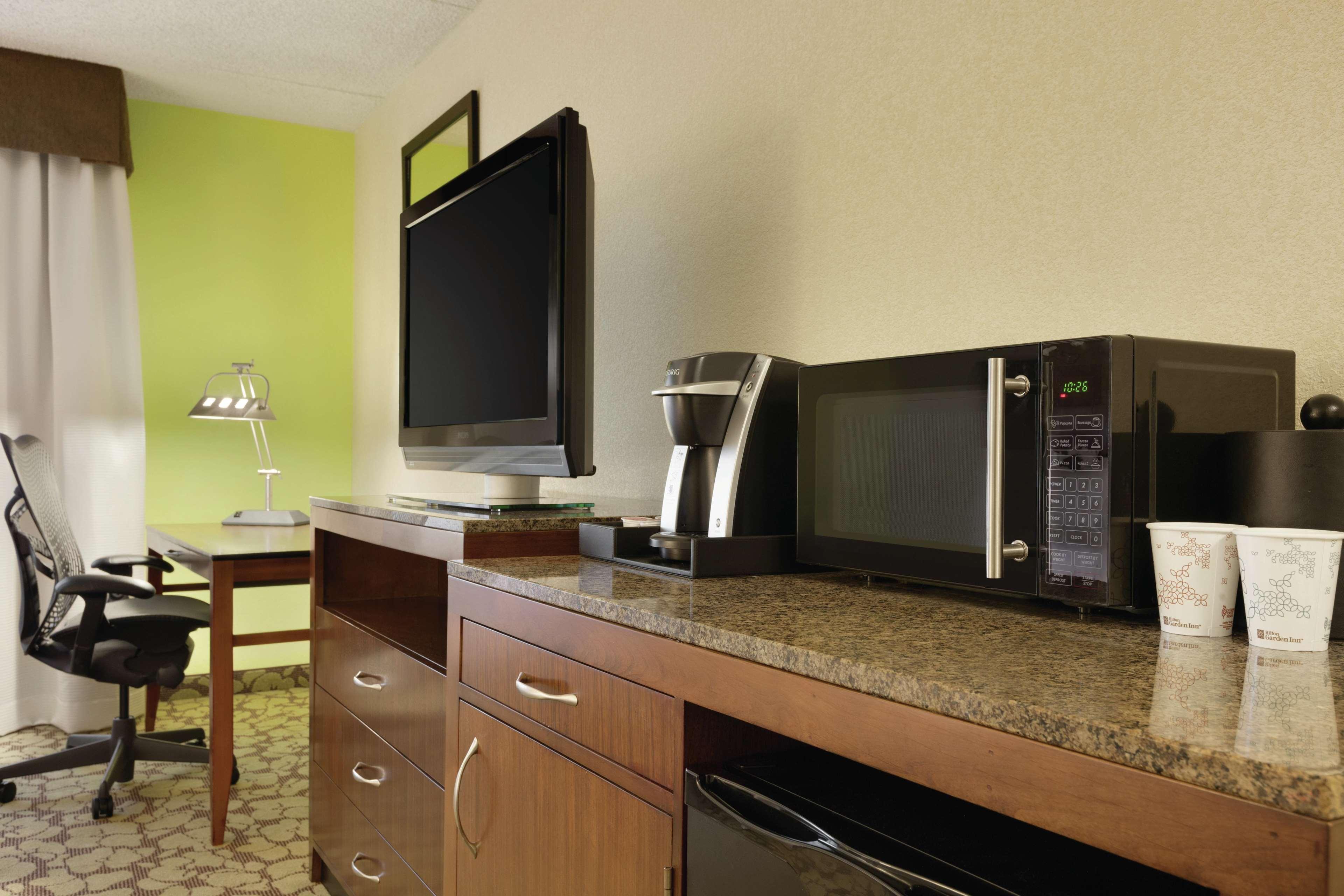 Hilton Garden Inn Rochester/Pittsford Bushnell Basin Екстер'єр фото