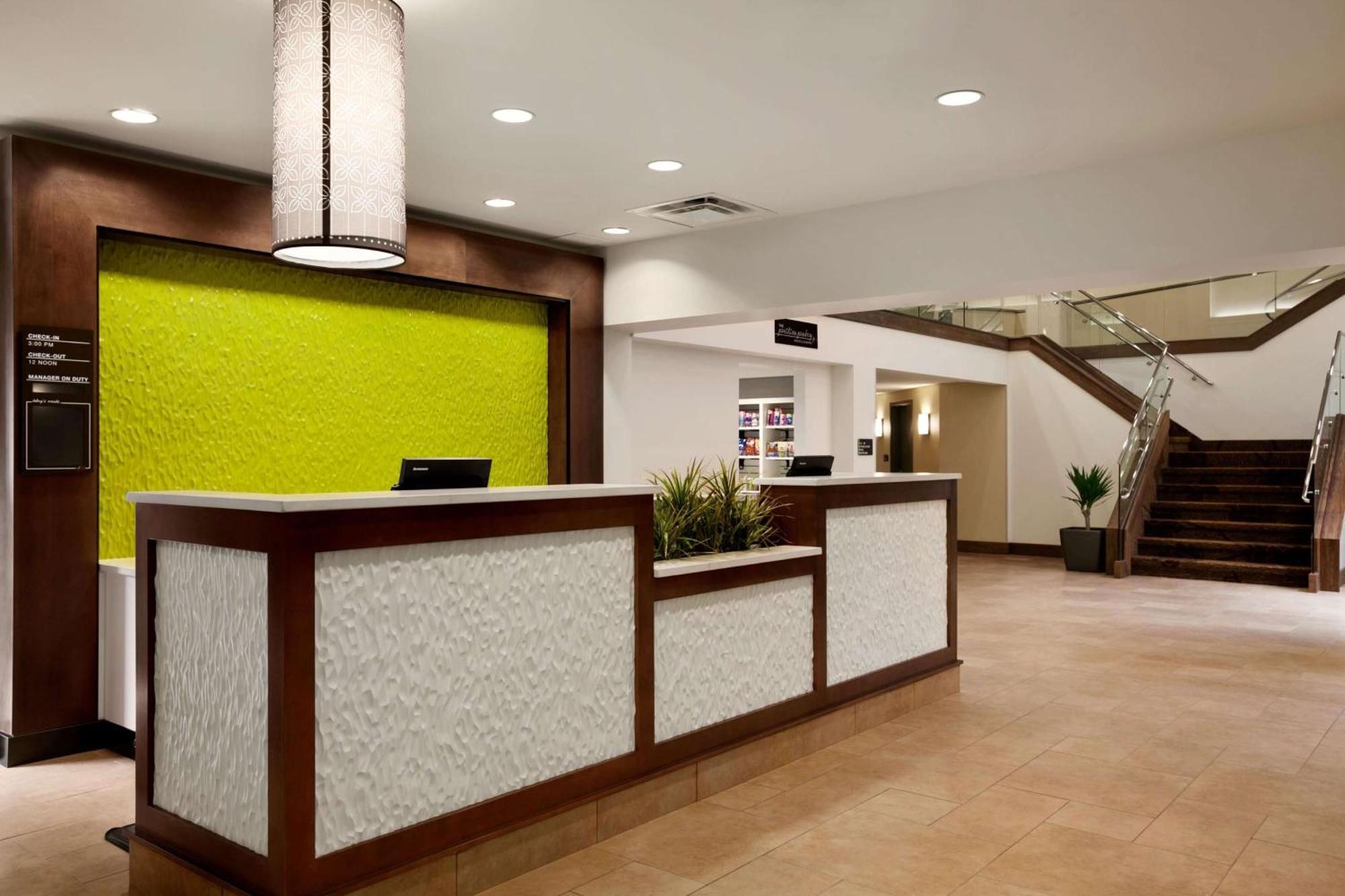 Hilton Garden Inn Rochester/Pittsford Bushnell Basin Екстер'єр фото